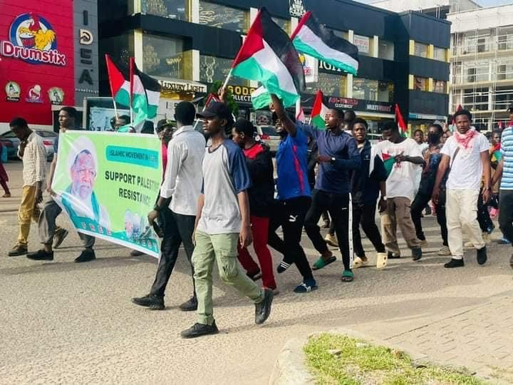 Shiite Muslims protesting in Abuja on October 9, courtesy Rachael Nuhu Birma.