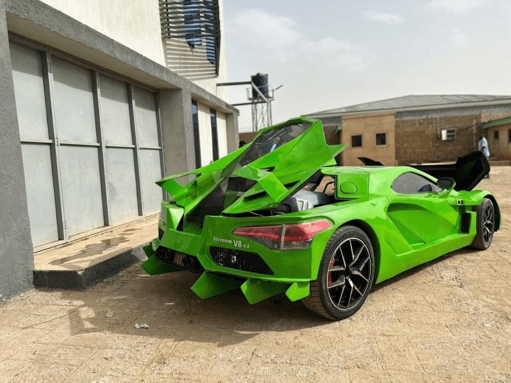 Lime-Green Bennie Sternum created by Jerry Isaac Mallo. credit Jerry Mallo.