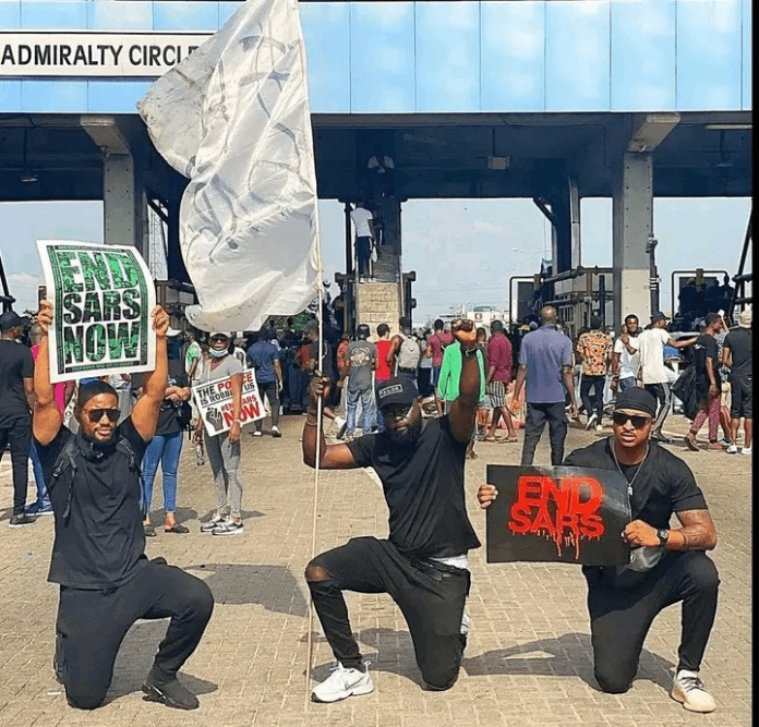 Nigerians gathered at Lekki Toll Gate in Lagos on October 20, 2020, to protest against police brutality. Photo credit: Facebook/Alexx Ekubo.