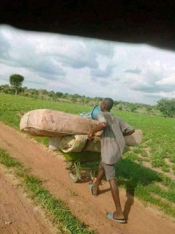 Moses Terna moving his belongings from his Ayati home after Thursday attack by Fulani Jihadists Credit: Livinus Tyodoo