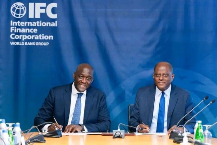 CBN Governor Yemi Cardoso (right) and IFC MD Makhtar Diop, at the signing of the agreement to boost local currency financing. Photo credit: Facebook/Central Bank of Nigeria.