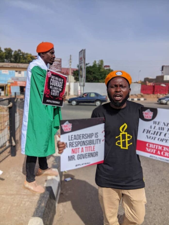 Bad Government Protest. credit Lawrence Zongo.