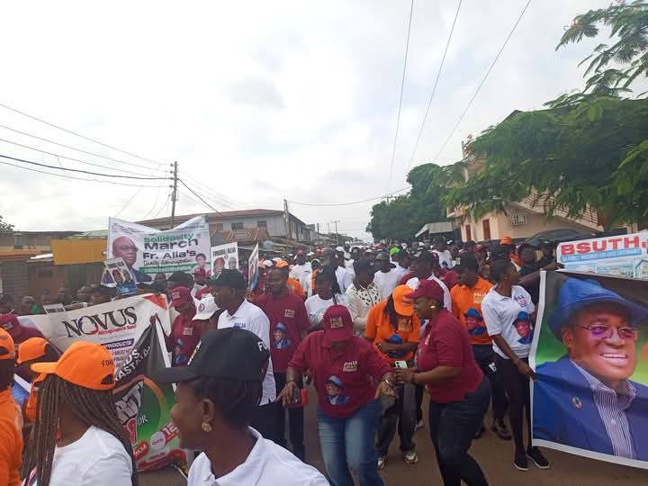 Pro-Alia/Tinubu Supporters who shutdown Makurdi in solidarity with Gov Alia and President while celebrating Democracy Day on Thursday, June 12, 2025 amidst killings by Fulani Jihadists. Photo by: Ekani Olikita.