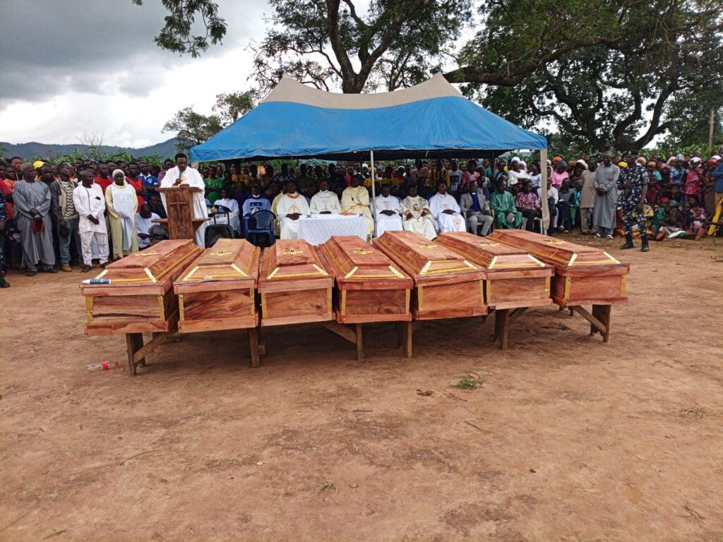 Photos at the Mass burial of 7 in LEA Primary School Angwan Rimi Photo Credit Lawrence Zongo 