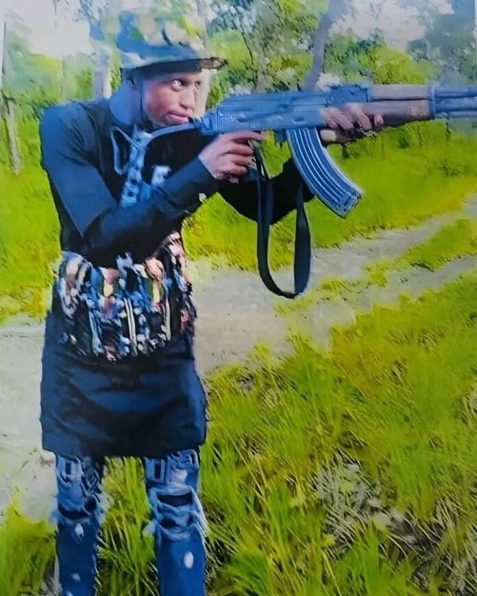 Bandit leader Abubakar Usman in a viral picture with an AK-47. Photo courtesy of Nigerian Police.