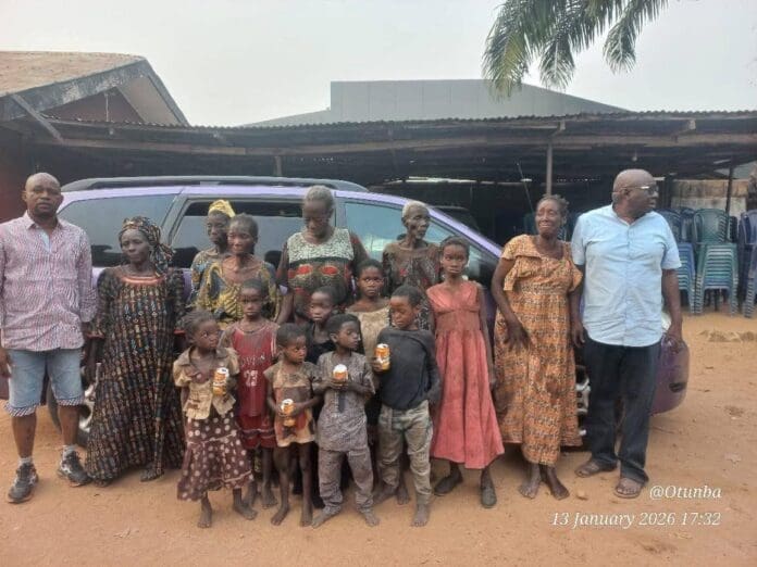 Picture showing freed ECWA Church members kidnapped in Ayietoro-Kiri Kabba-Bunu county of Kogi state Nigeria. Picture Courtesy: Egbe Mekun Media.