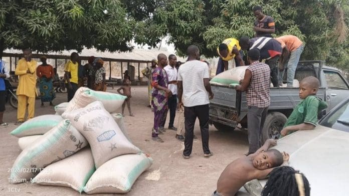 Equipping The Persecuted Supplying food aids to Middle Belt regions. Photo by Mike Odeh James.